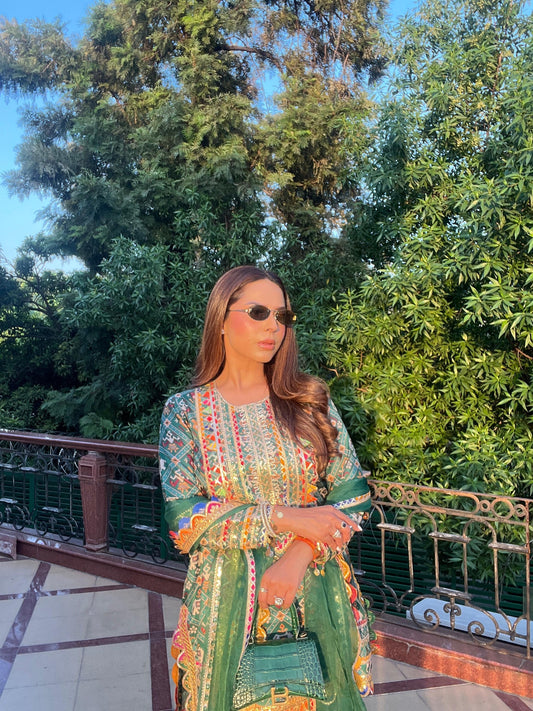 CHANDNI GIRDHAR IN GREEN PATOLA KURTA SET