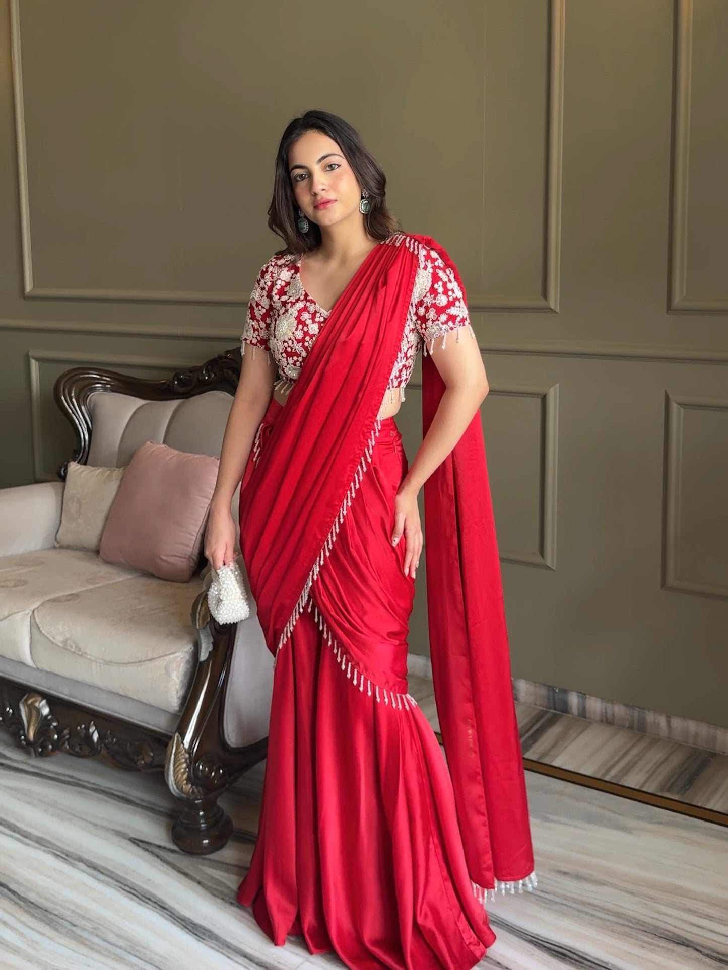 JANNAT KHURANA IN RED DRAPED SAREE