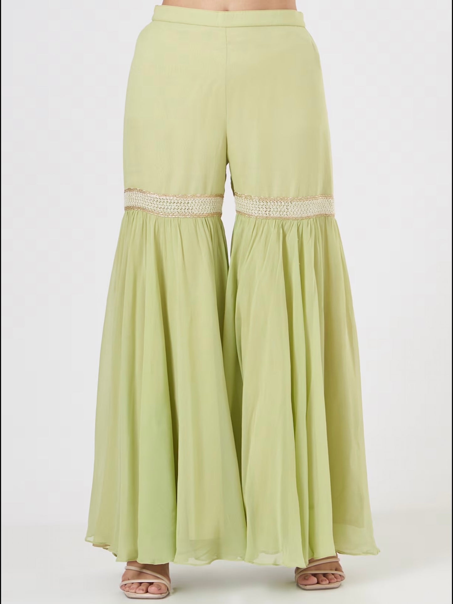 GREEN CHIKANKARI GARARA SET