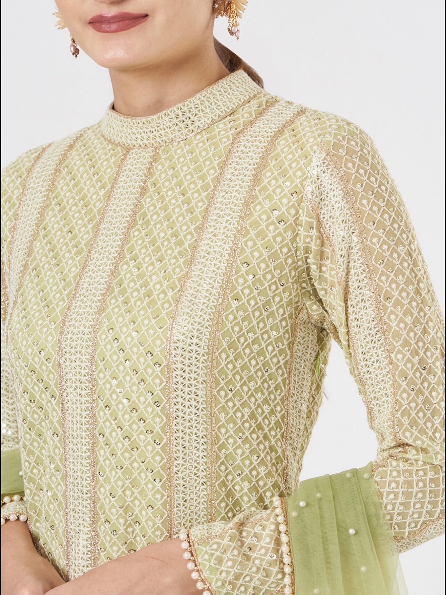 GREEN CHIKANKARI GARARA SET