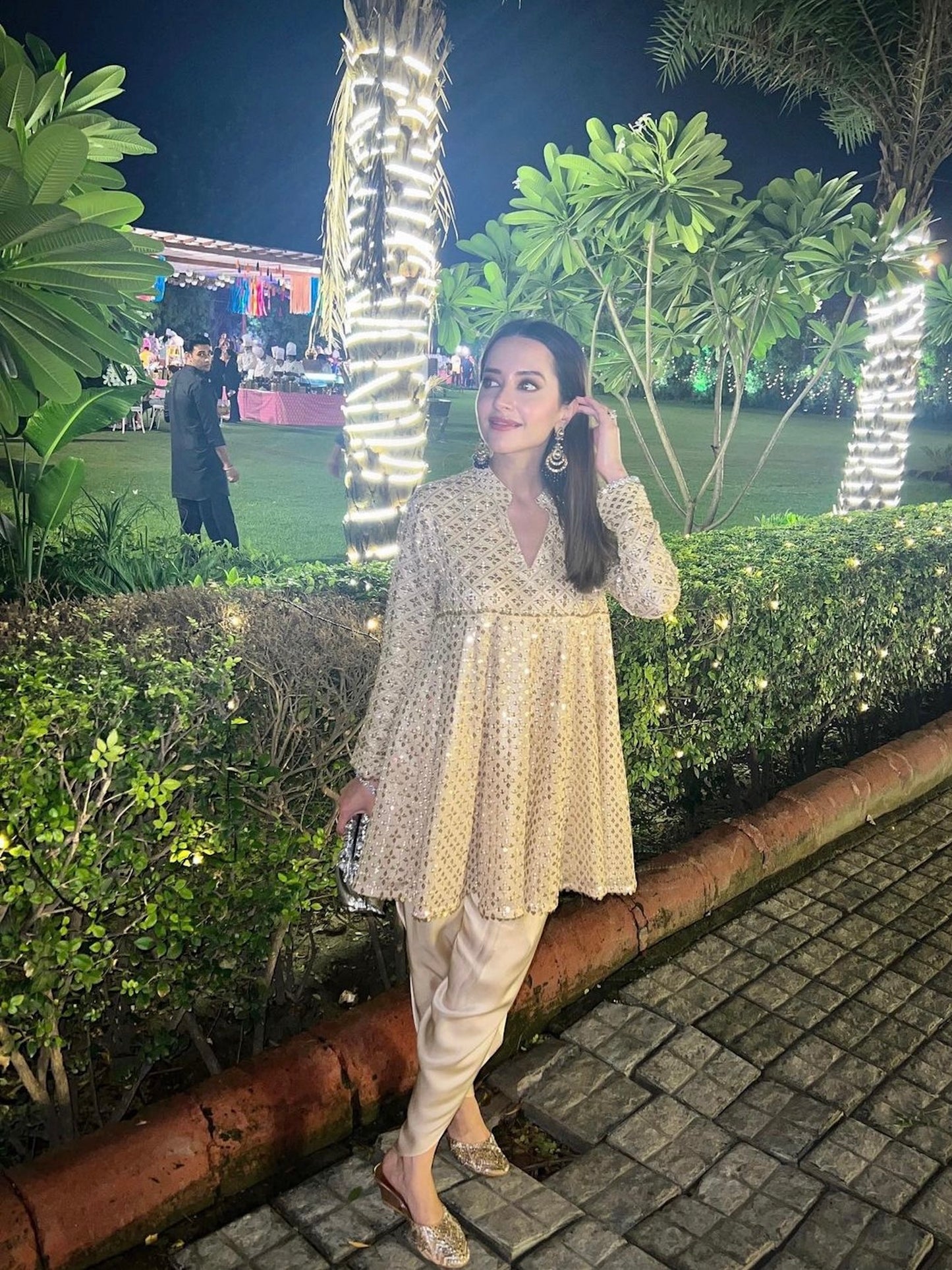 KOMAL KAPOOR IN IVORY ZARI & SEQUIN DHOTI SET