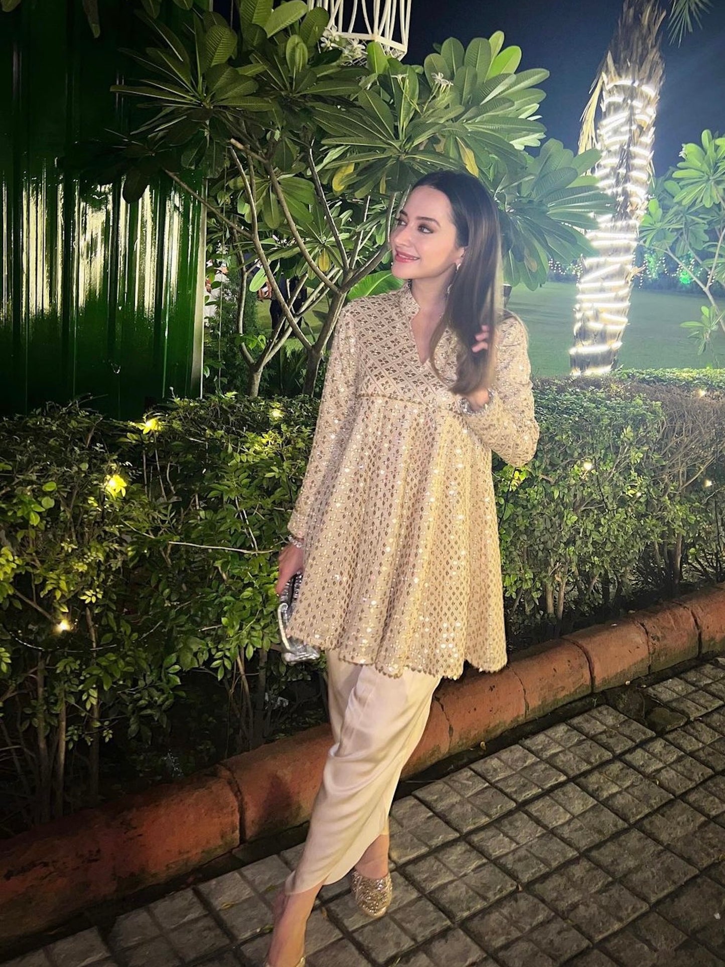 KOMAL KAPOOR IN IVORY ZARI & SEQUIN DHOTI SET