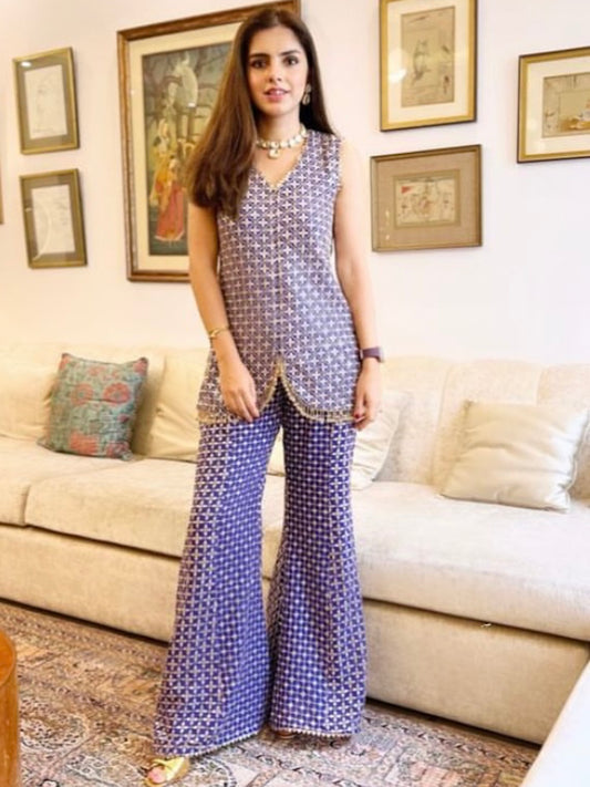 SHARNAMLI IN PURPLE ZARI & SEQUIN COORD SET