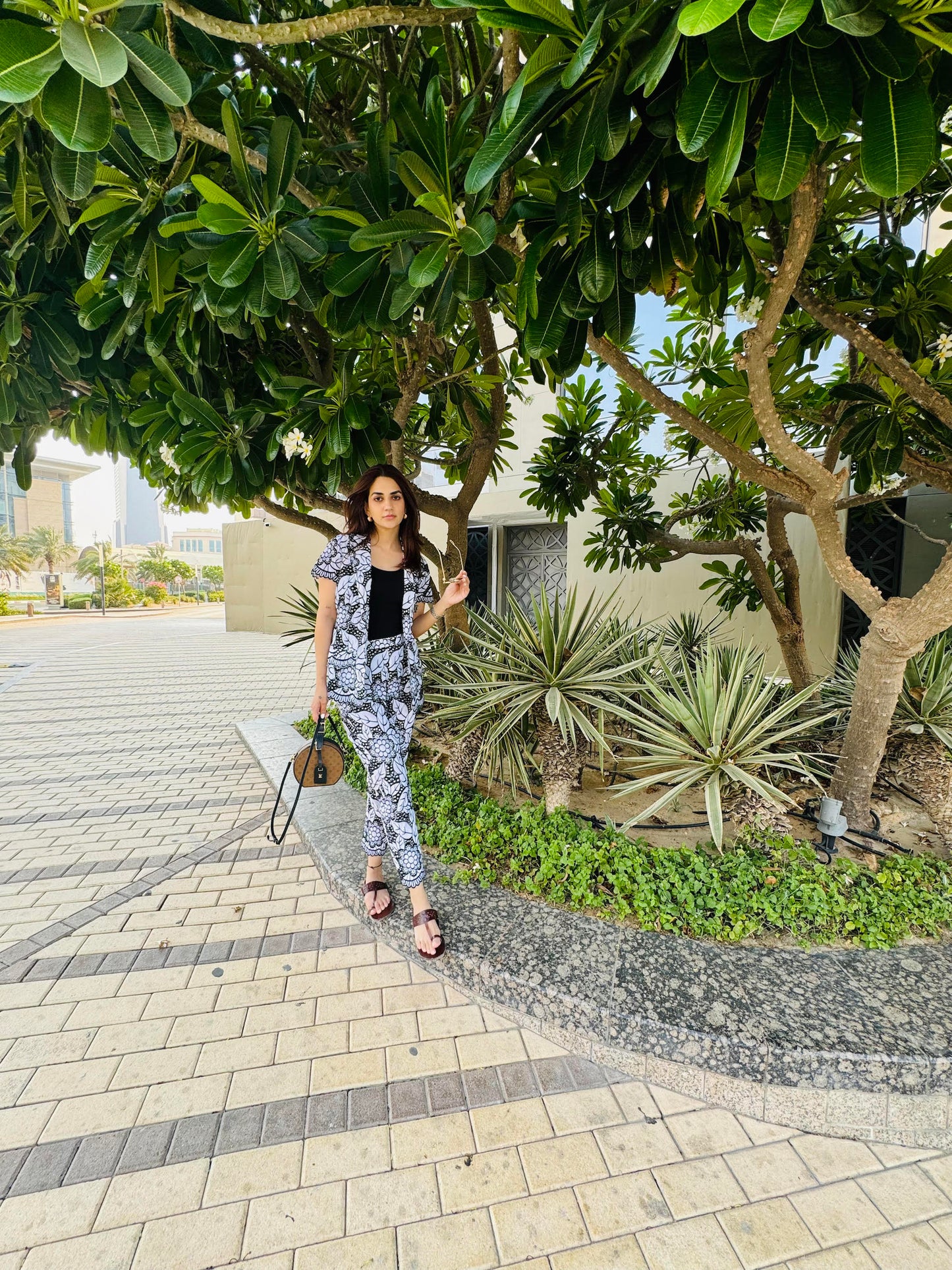 KARMA DHINGRA IN BLACK COTTON COORD SET