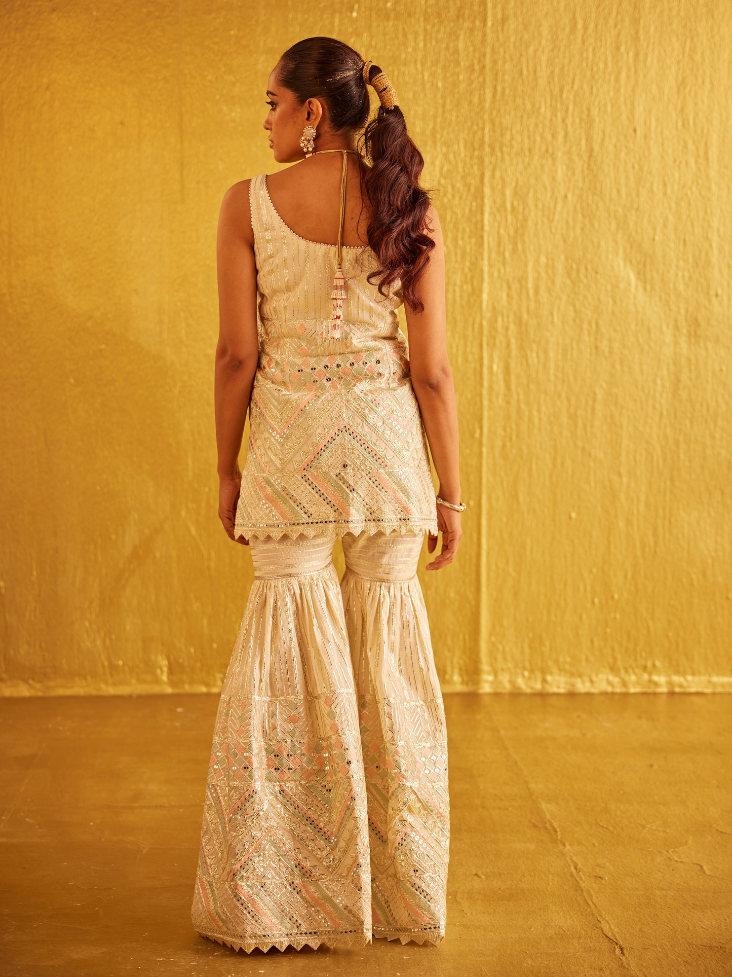 IVORY GOTA WORK GARARA SET