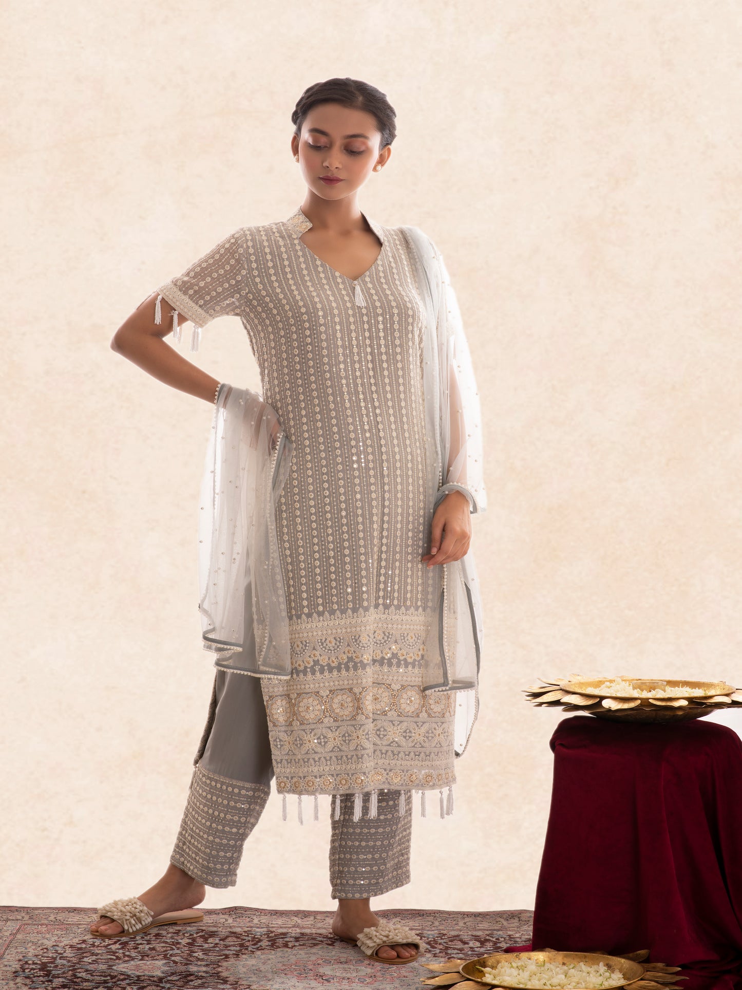 GREY CHIKANKARI SET