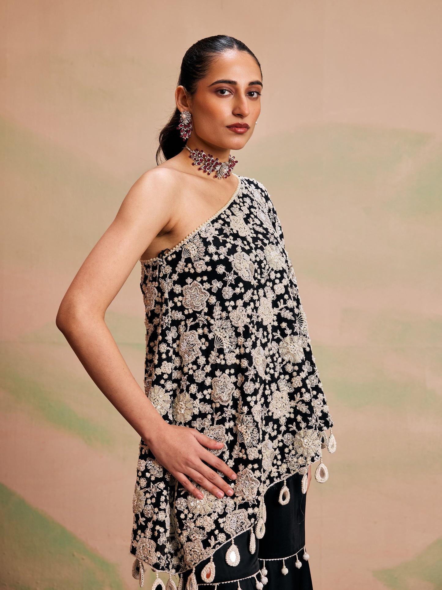 BLACK PEARL WORK OFF SHOULDER CAPE SET
