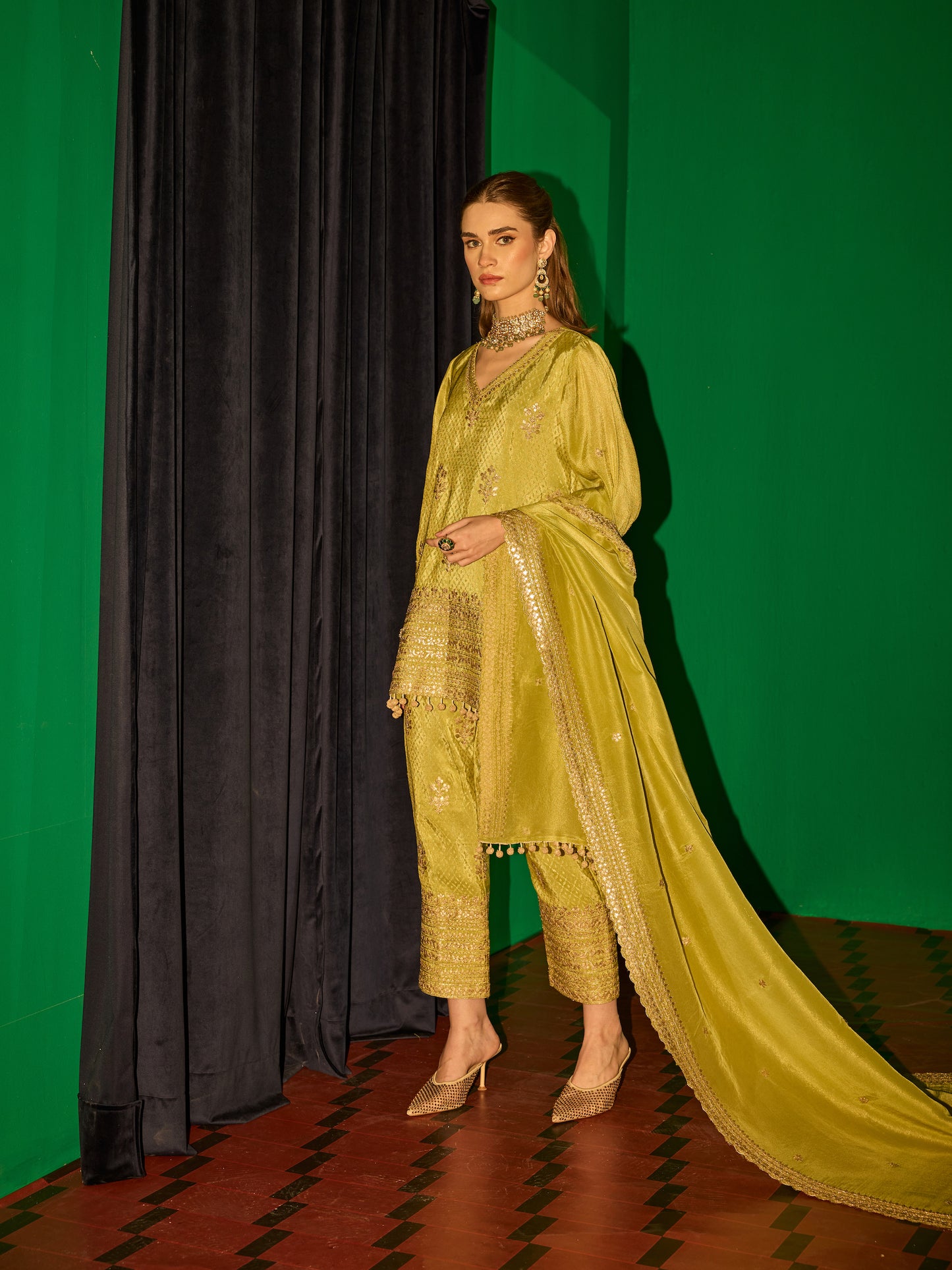GREEN BANARSI KURTA SET