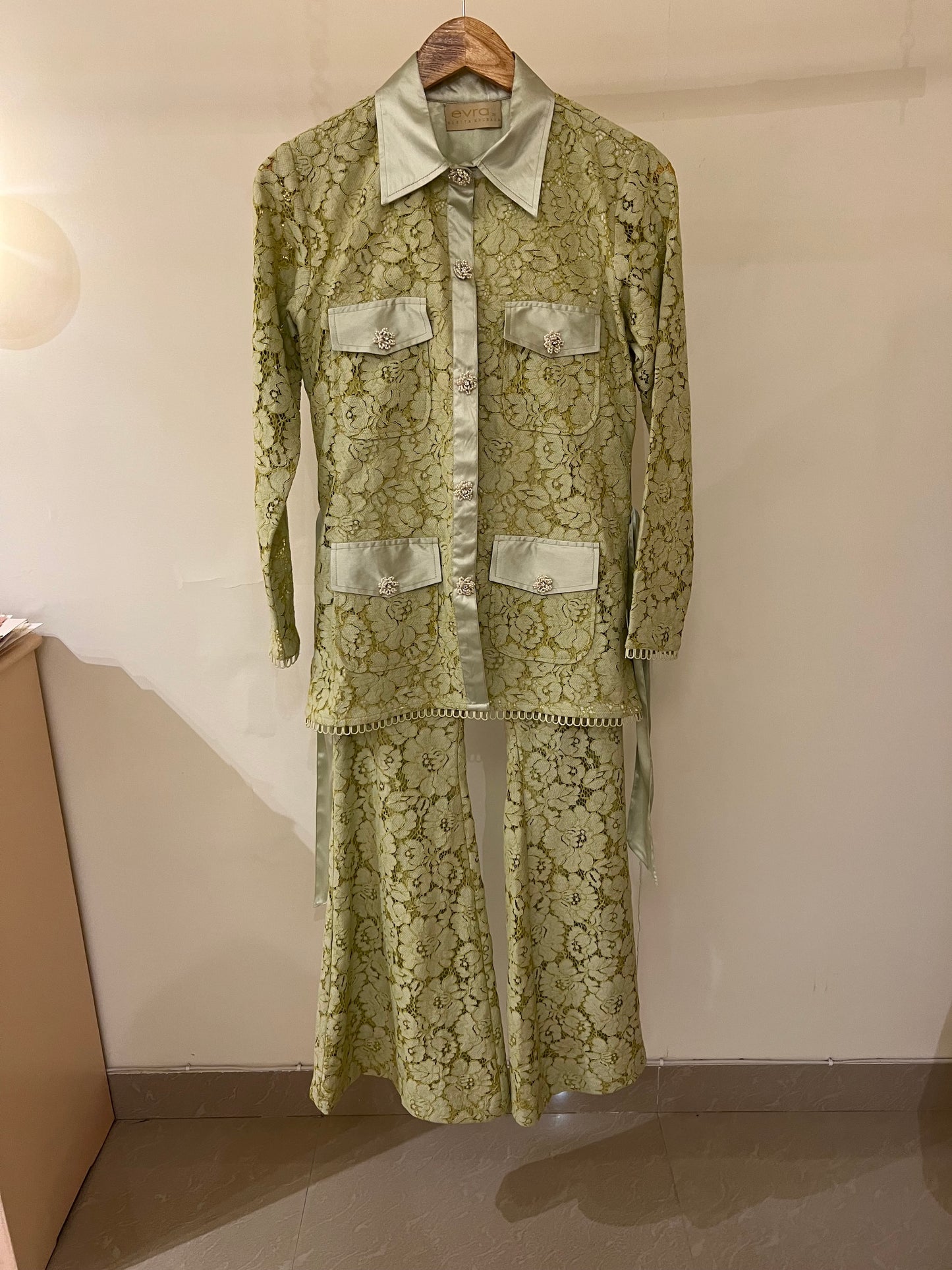 GREEN LACE COORD SET