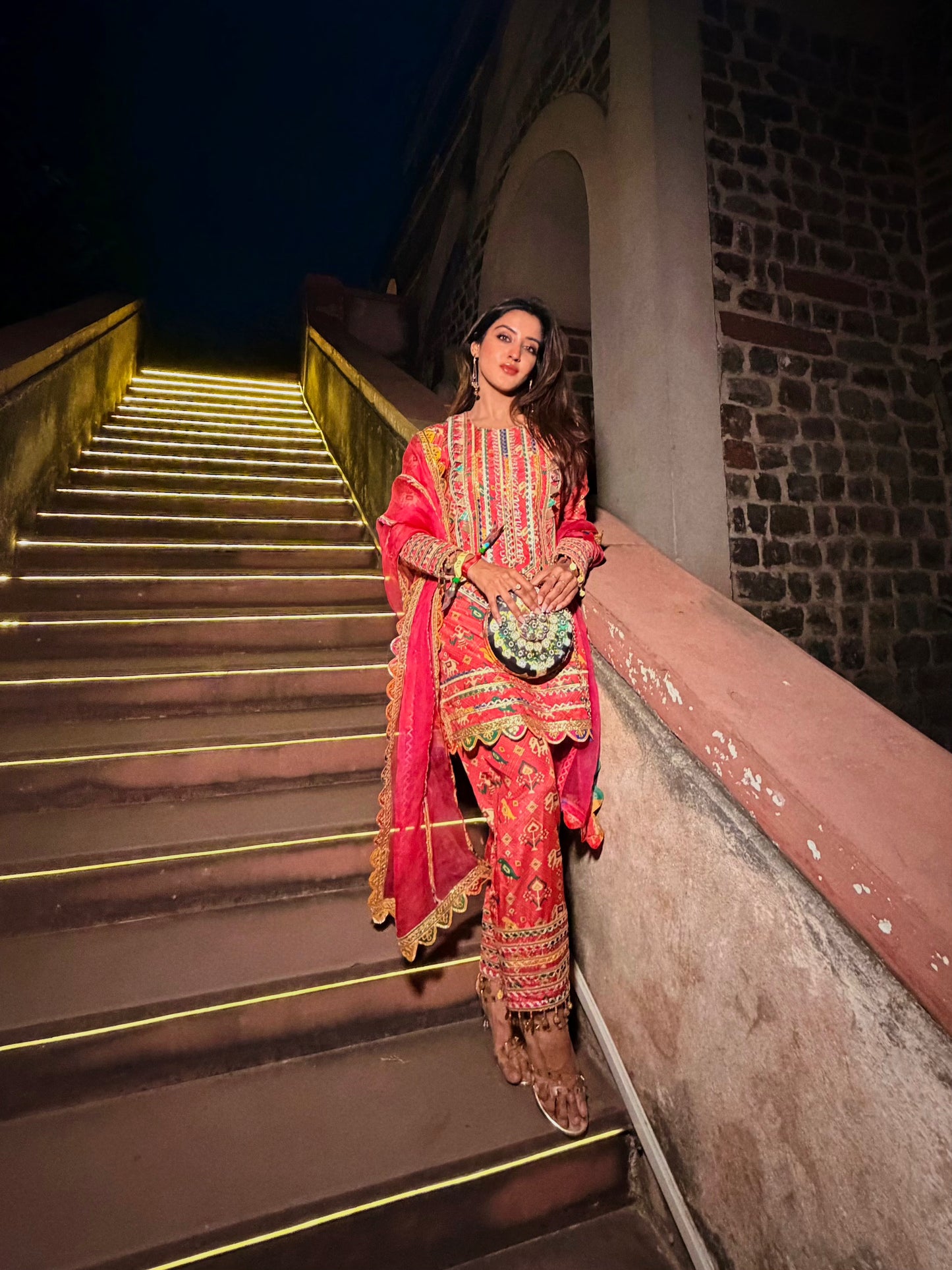 INSHA GHAI IN RANI PINK PATOLA KURTA SET