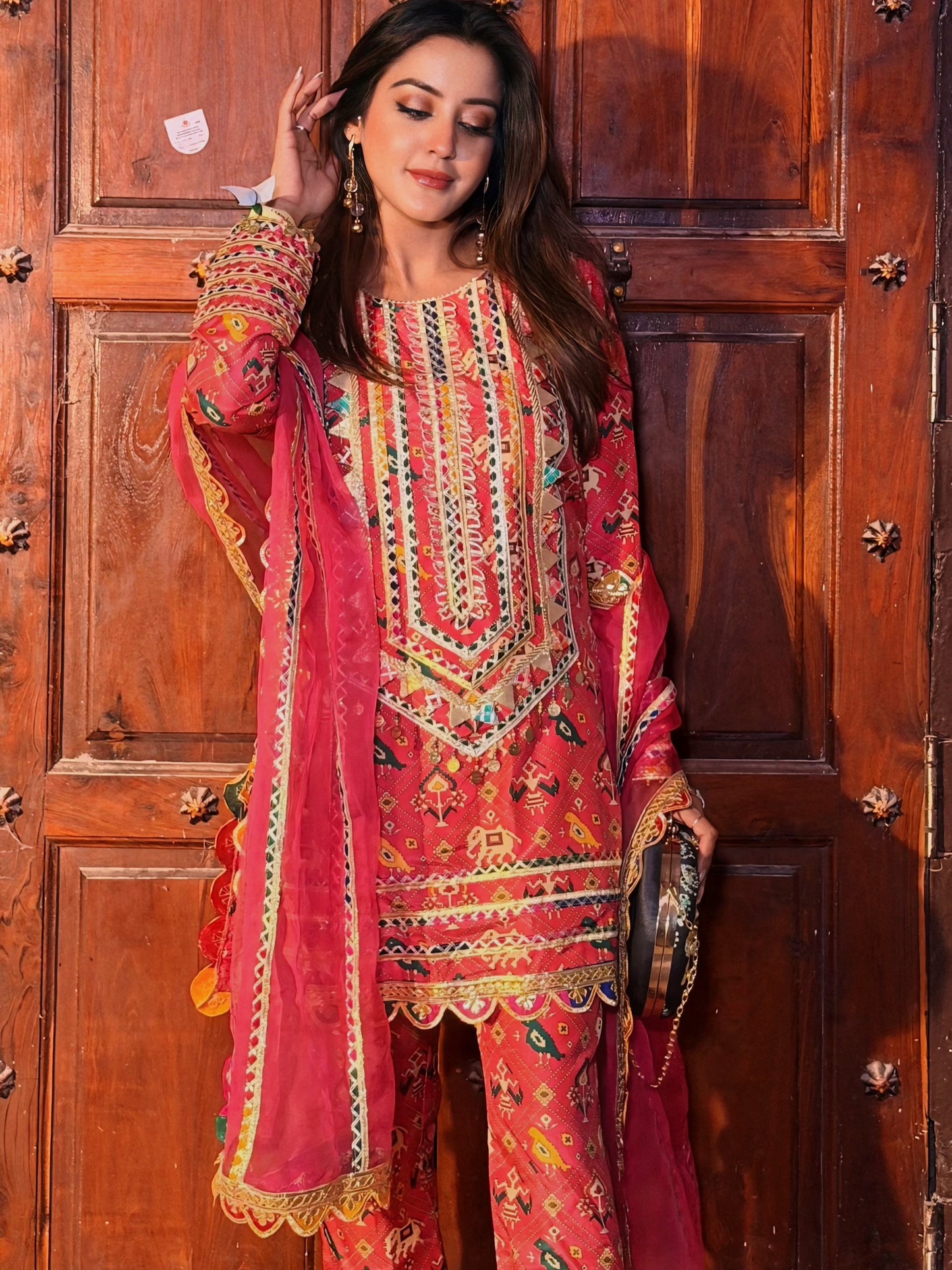 INSHA GHAI IN RANI PINK PATOLA KURTA SET