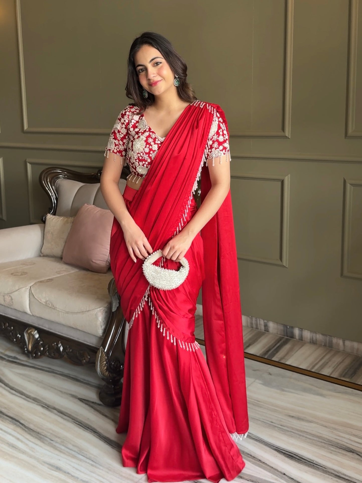 JANNAT KHURANA IN RED DRAPED SAREE