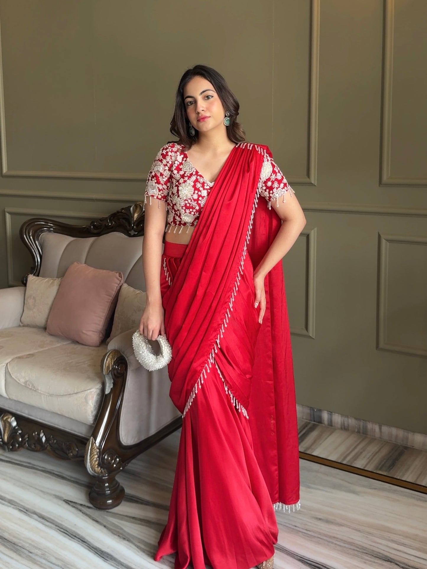 JANNAT KHURANA IN RED DRAPED SAREE