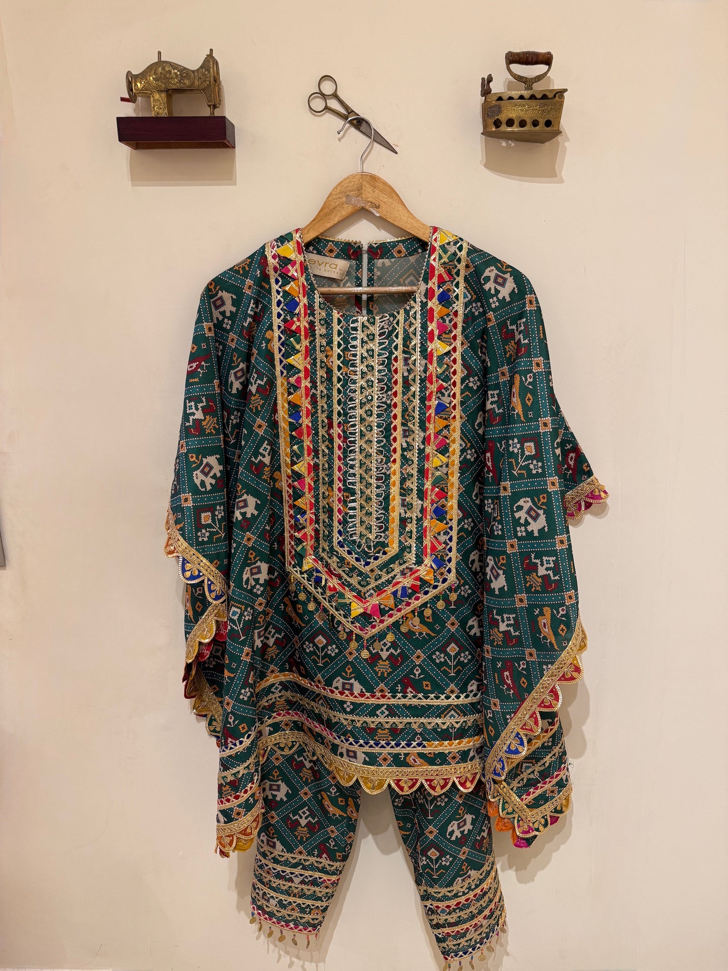 GREEN PATOLA KAFTAN SET
